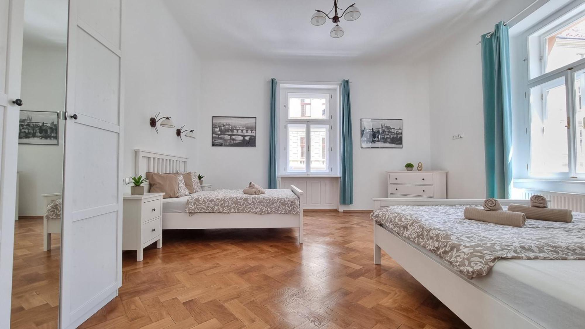 Finnem Rentals Tyrsova Prague Extérieur photo