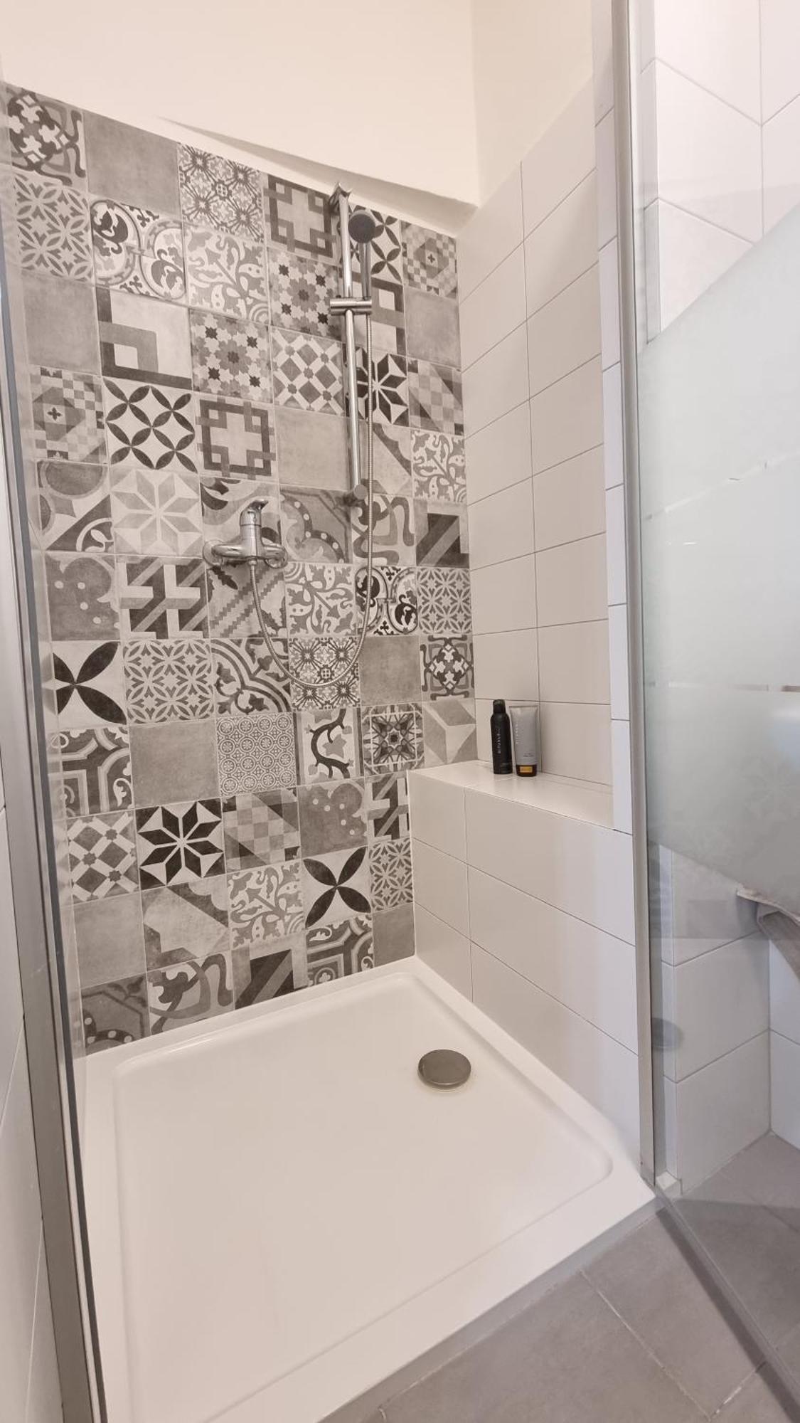 Finnem Rentals Tyrsova Prague Extérieur photo