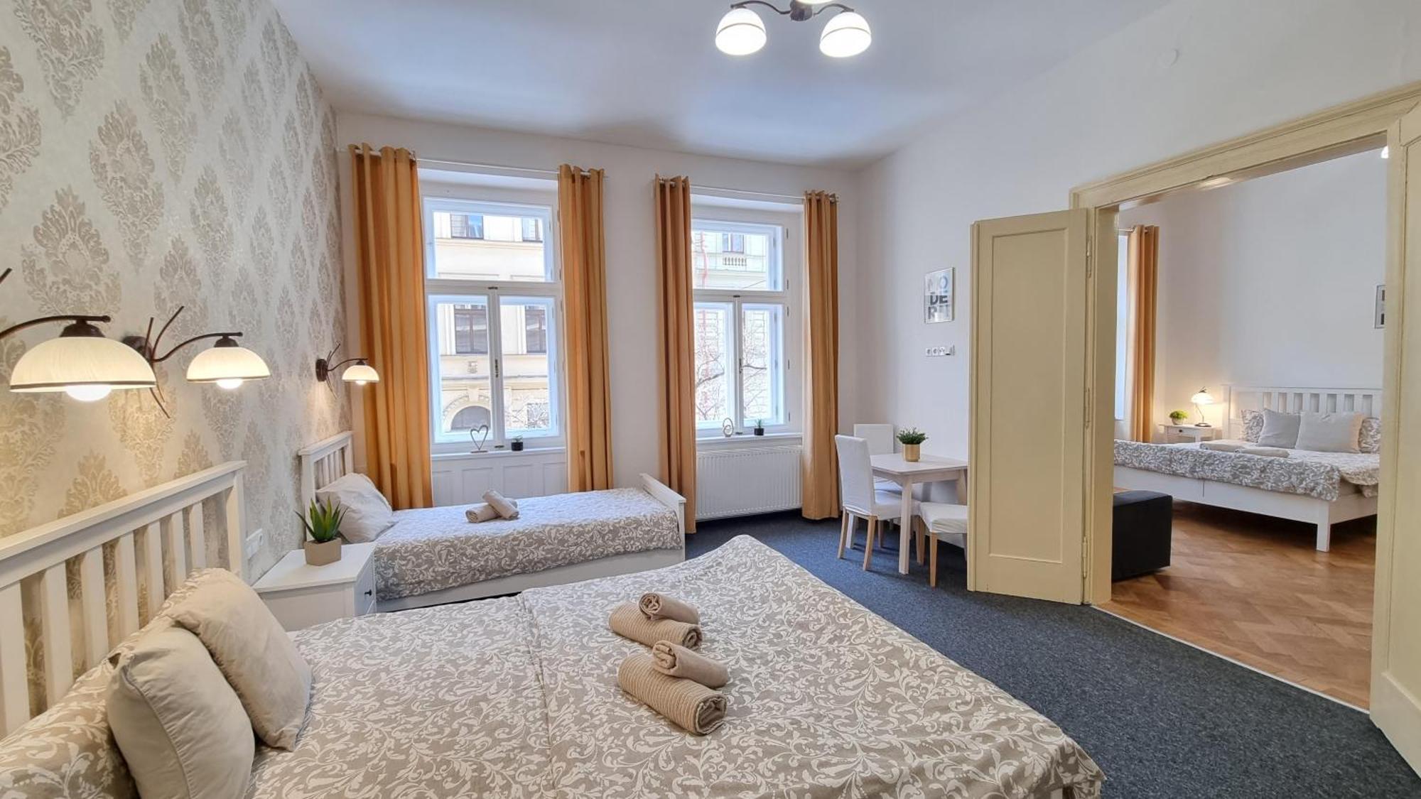 Finnem Rentals Tyrsova Prague Extérieur photo