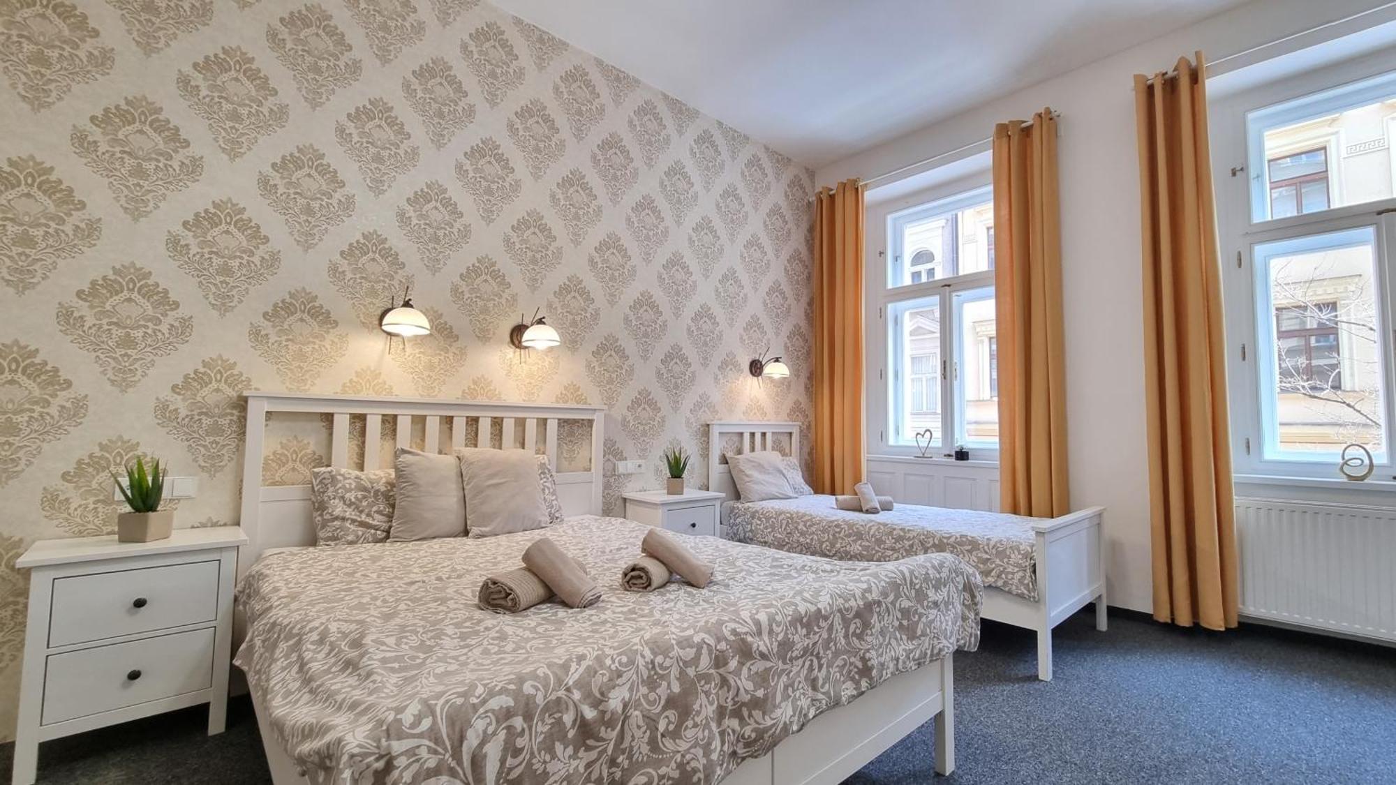 Finnem Rentals Tyrsova Prague Extérieur photo